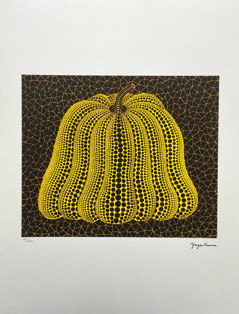 Yayoi Kusama - Yellow pumpkin on black 42/500 - signováno, číslovaná edice, 50x65 cm