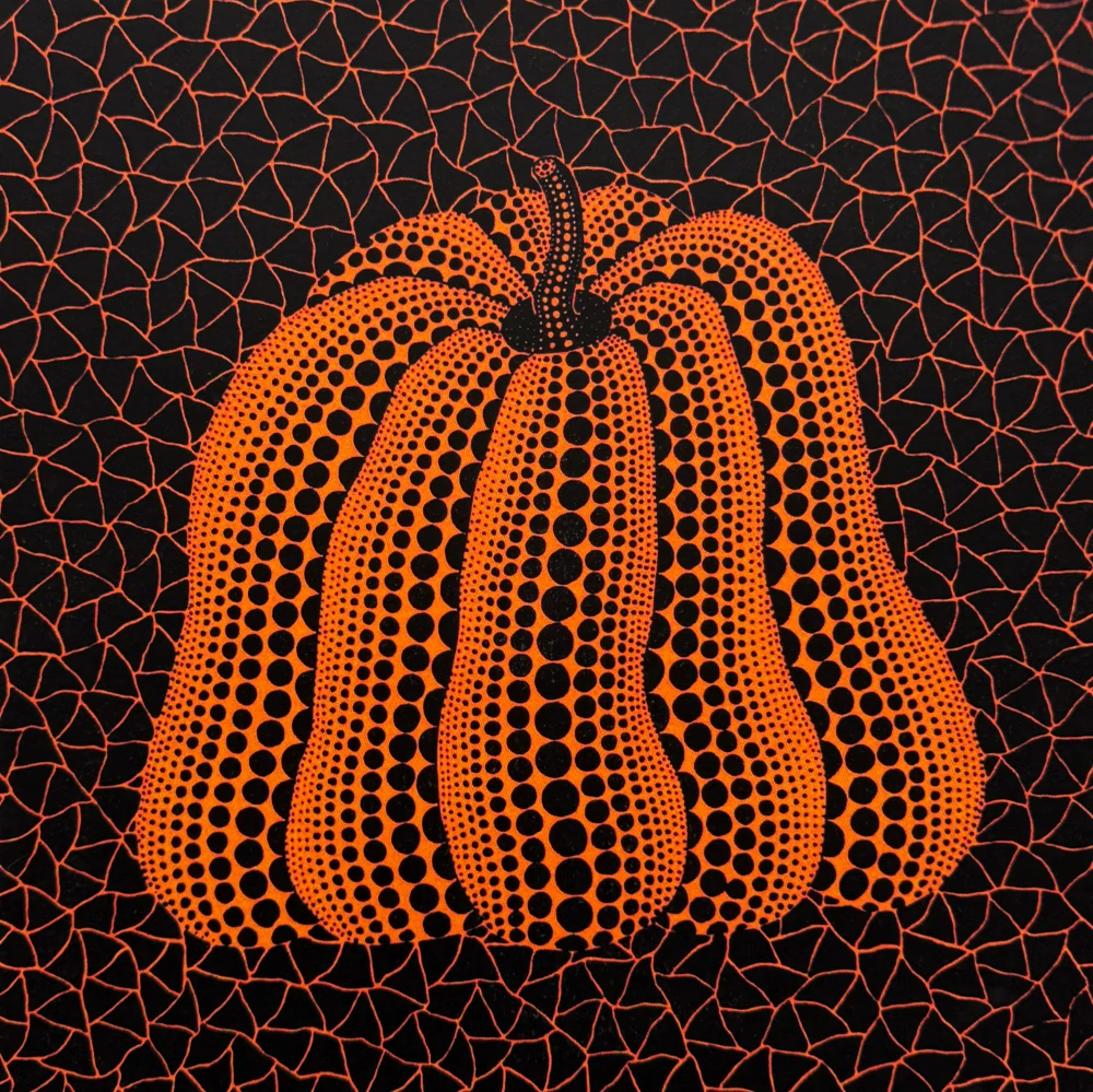 Yayoi Kusama - Orange Pumpkin on Black II x/500 - signováno, číslovaná edice, 50x65 cm