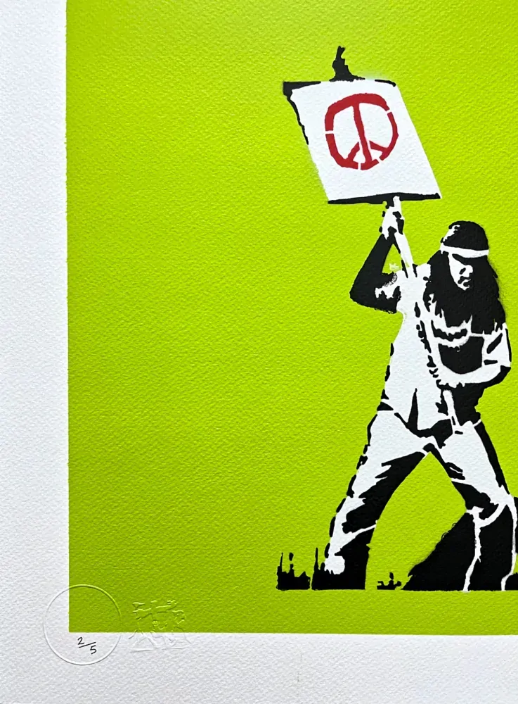 BANKSY/NOT BANKSY - Peace vs Love green 2/5 - originální ručně stříkaný sprej na papíře