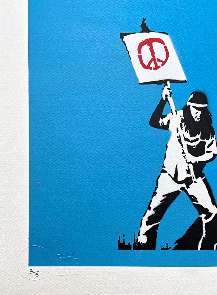 BANKSY/NOT BANKSY - Peace vs Love F-blue 2/5 - originální ručně stříkaný sprej na papíře