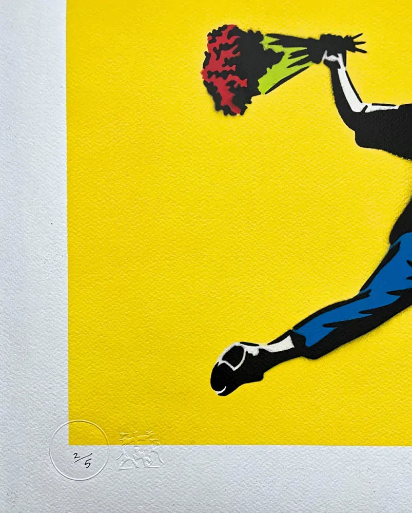 BANKSY/NOT BANKSY - Flower Thrower yellow 2/5 - originální ručně stříkaný sprej na papíře
