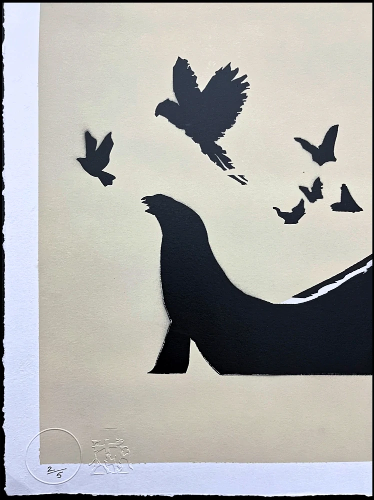 BANKSY/NOT BANKSY - London ZOO b/white 2/5 - originální ručně stříkaný sprej na papíře