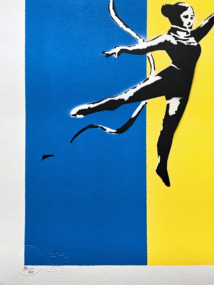 BANKSY/NOT BANKSY - Female Gymnast flag 4/10 - originální ručně stříkaný sprej na papíře