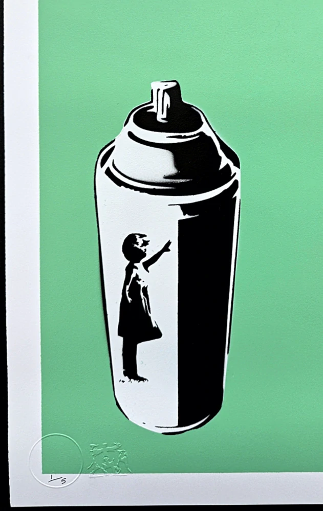 BANKSY/NOT BANKSY - Girl with spray can - L/green 1/5 -  originální ručně stříkaný sprej na papíře, 35x50cm