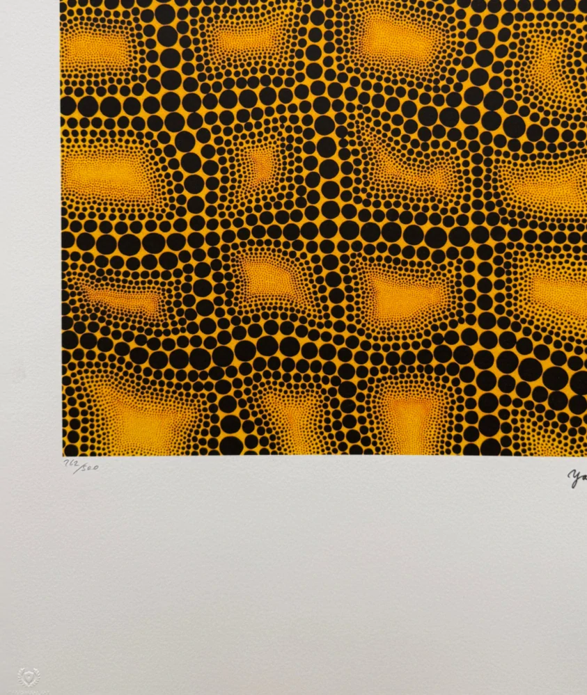 Yayoi Kusama - Yellow and Black Dots x/500 - signováno, číslovaná edice, 50x65 cm