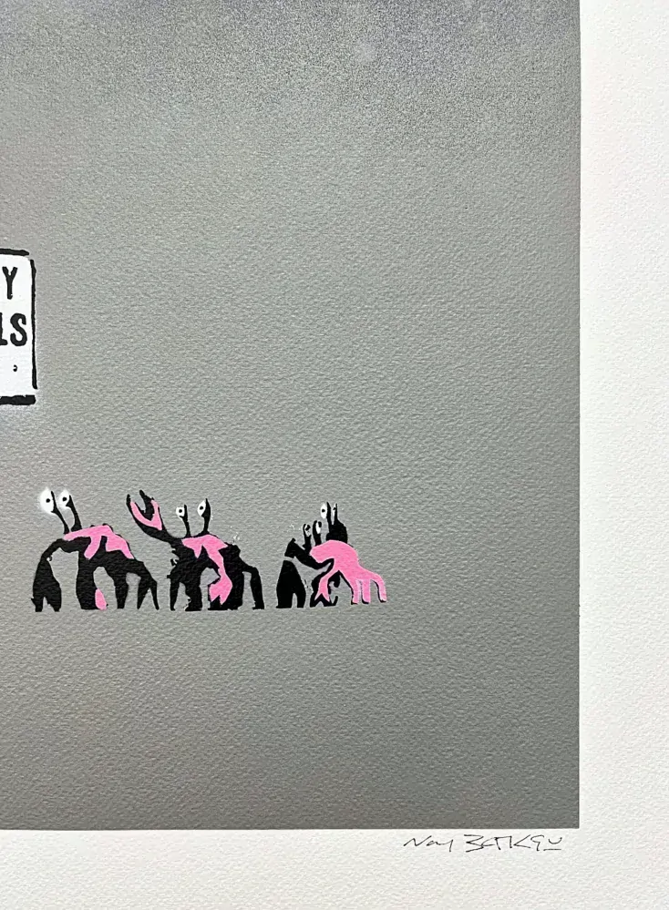BANKSY/NOT BANKSY - Luxury Rentals Only gray 2/5 -  originální ručně stříkaný sprej na papíře