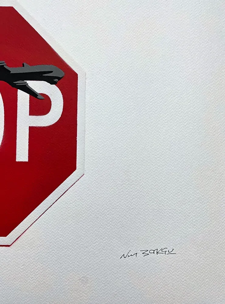 BANKSY/NOT BANKSY - Stop drones 2/10 - originální ručně stříkaný sprej na papíře