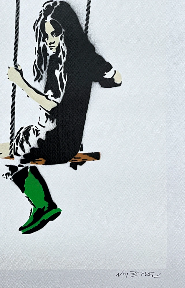 BANKSY/NOT BANKSY - Love is in the air 7/10 - originální ručně stříkaný sprej na papíře