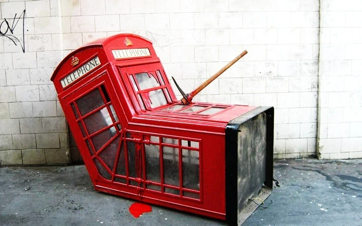 BANKSY/NOT BANKSY - Death of the Phone Box f/blue 1/1 -  originální ručně stříkaný sprej na papíře