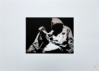 Banksy - Hooded man with knife 47/150 - číslovaná edice s certifikátem, 70x50cm