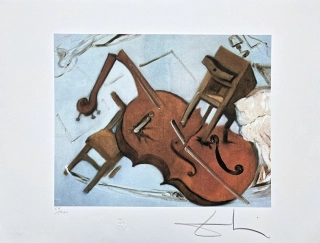 Salvador Dalí - Chair, Bed and Bedside Table Ferociously Attacking a Cello - signováno, limitovaná edice, 50x66cm
