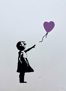 Banksy - Girl with Balloon fialová 126/150 - číslovaná edice s certifikátem, 50x70cm