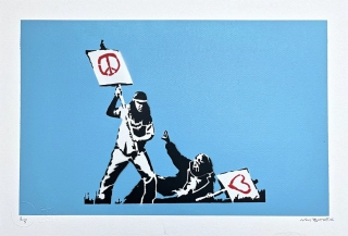 BANKSY/NOT BANKSY - Peace vs Love L/Blue 2/5 - originální ručně stříkaný sprej na papíře