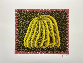 Yayoi Kusama - Yellow pumpkin with red stripes II x/500 - signováno, číslovaná edice, 65x50 cm