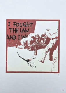 Banksy - I fought the Law x/150 červený - číslovaná edice s certifikátem, 50x70cm